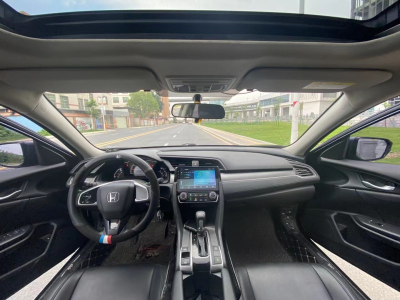 广州18年本田思域1