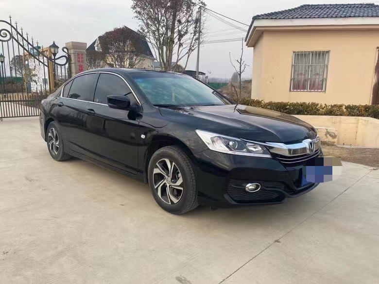 徐州17年本田雅阁7