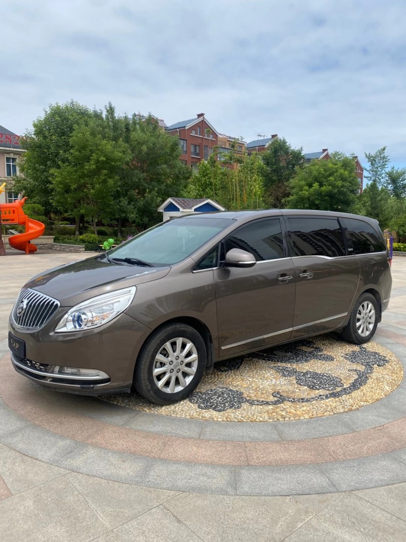 青岛13年别克GL88