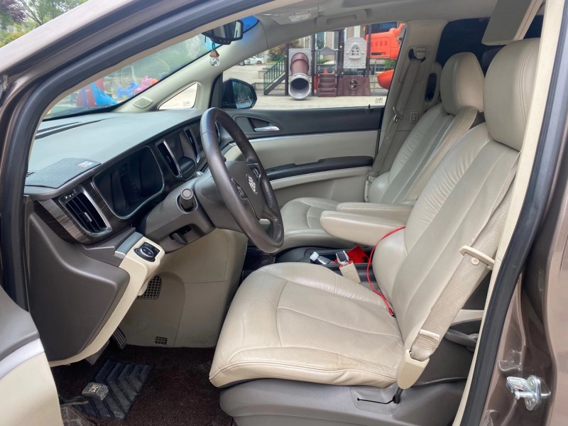 青岛13年别克GL81