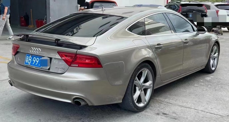 深圳14年奥迪A77