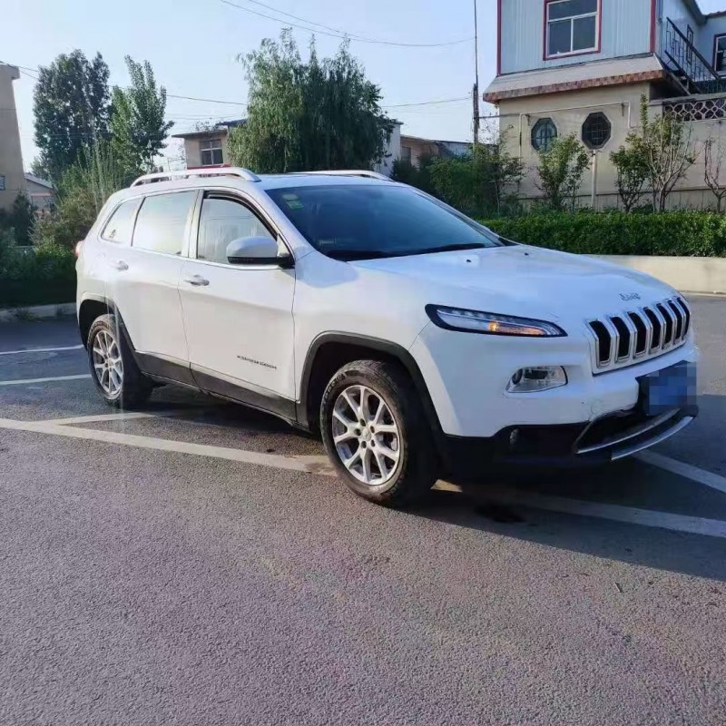 濟南18年Jeep自由光3