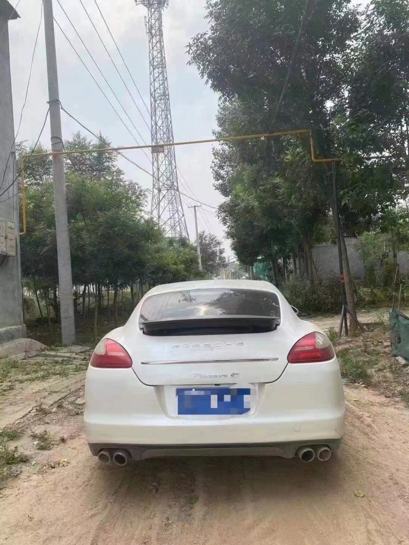 濟南13年保時捷帕拉梅拉8