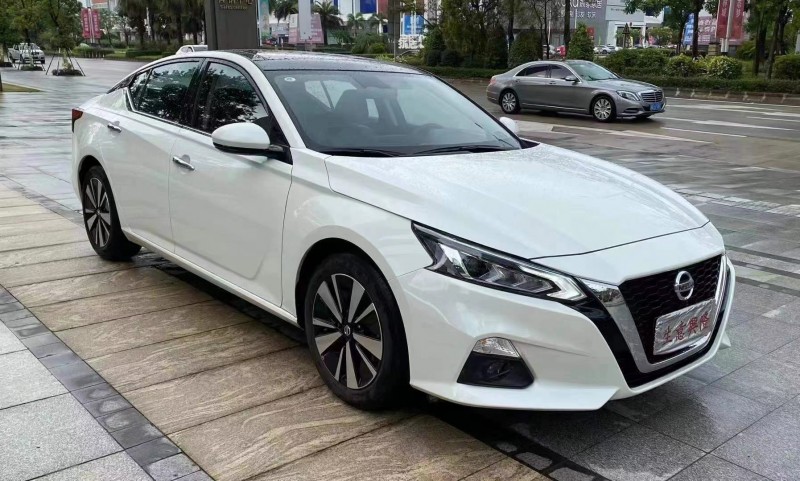 广州抵押车21年日产天籁出售