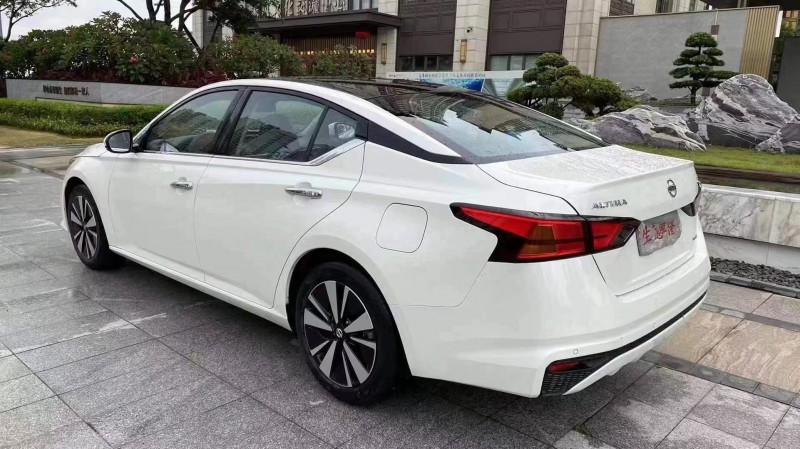 广州21年日产天籁7