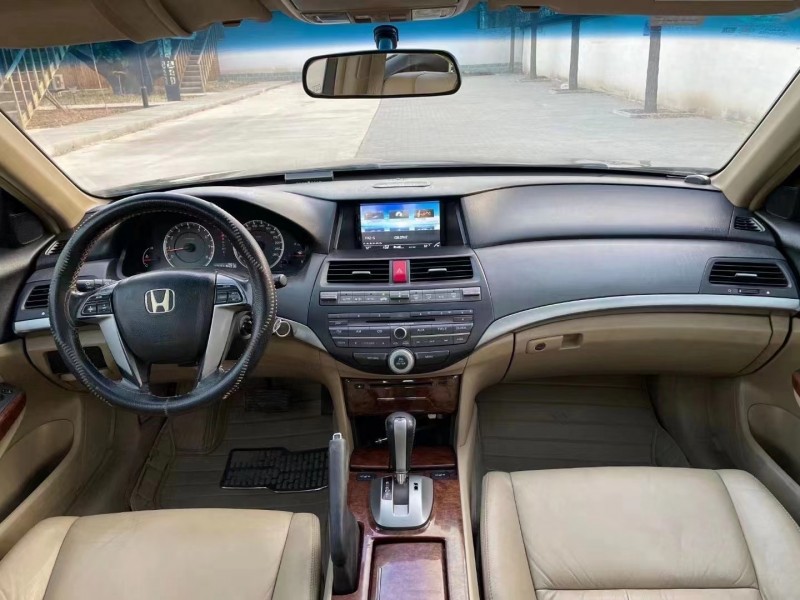 廊坊11年本田雅阁8