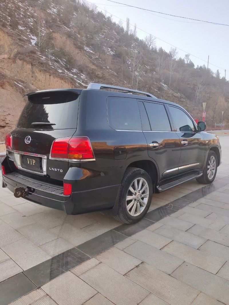 西安14年雷克薩斯LX2