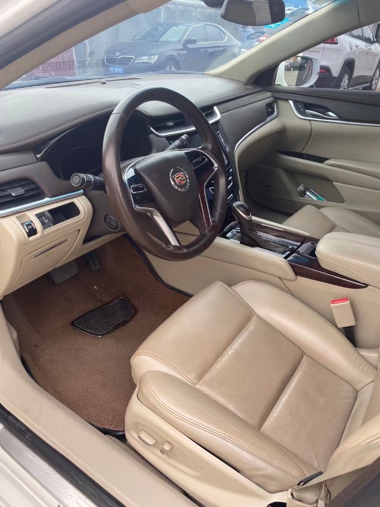 青岛15年凯迪拉克XTS3