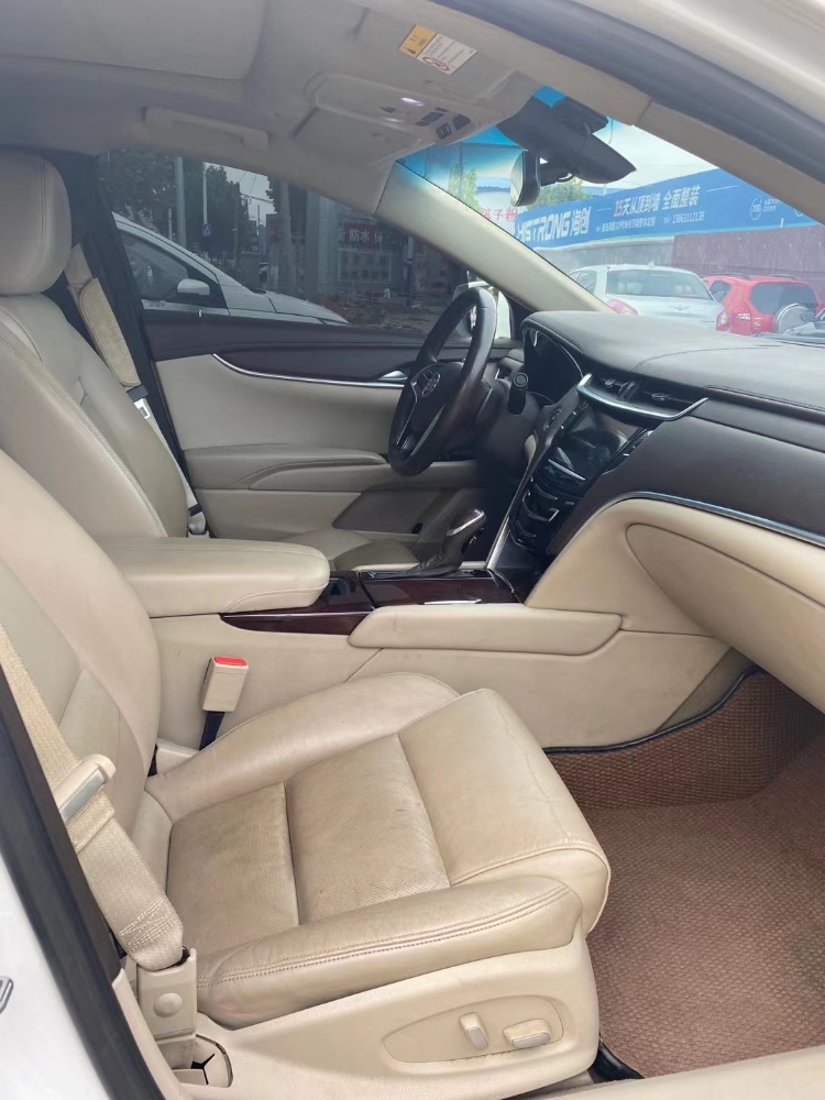 青岛15年凯迪拉克XTS1