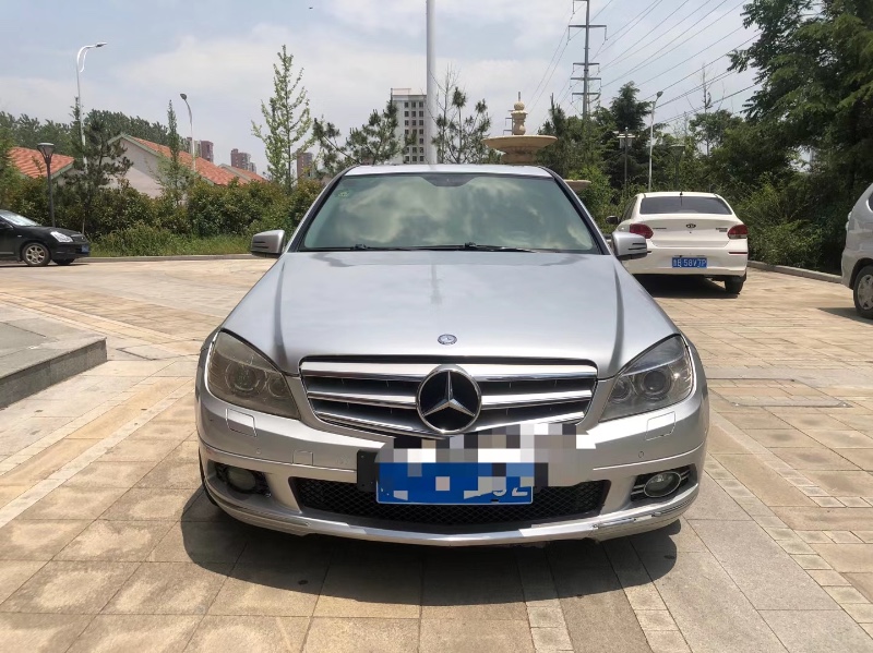 潍坊10年奔驰C8
