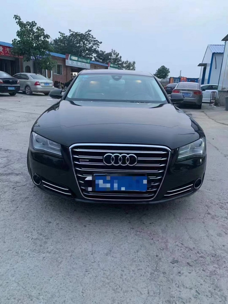 泰安11年奧迪A8L1