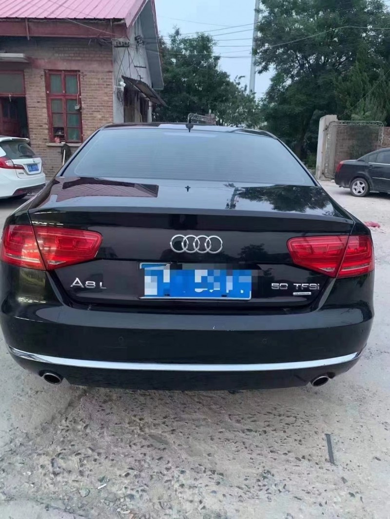 泰安11年奧迪A8L8