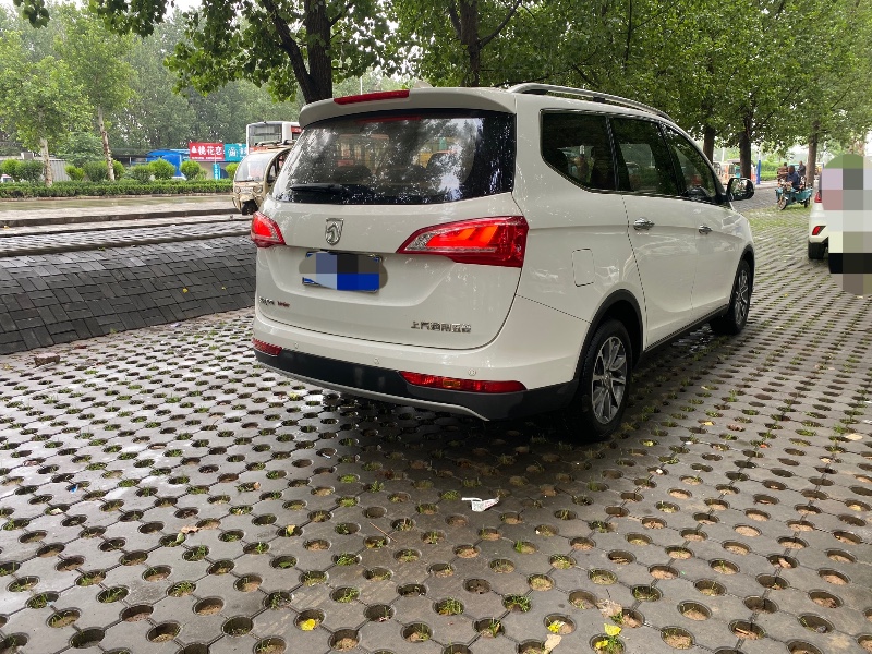 聊城17年寶駿7302