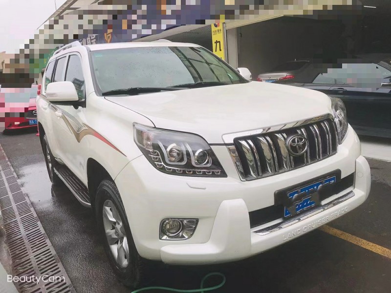 武汉13年丰田普拉多2