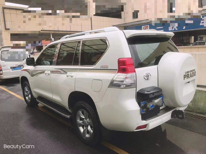 武汉13年丰田普拉多7