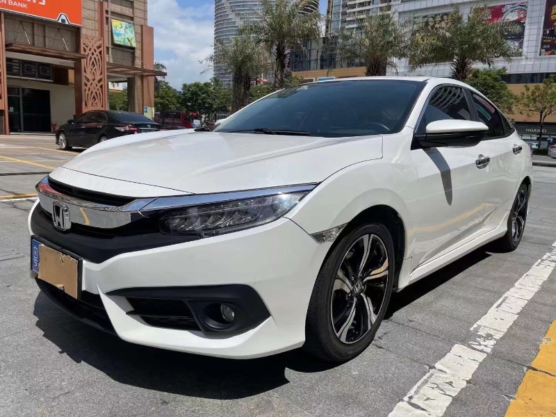 佛山17年本田思域7