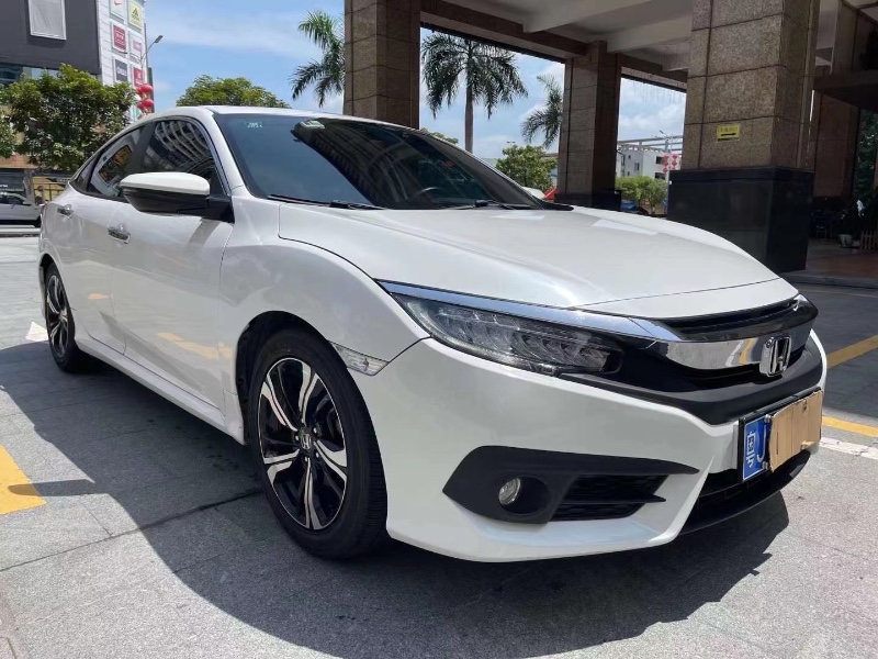 佛山17年本田思域8