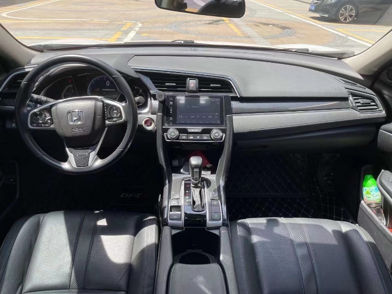 佛山17年本田思域4