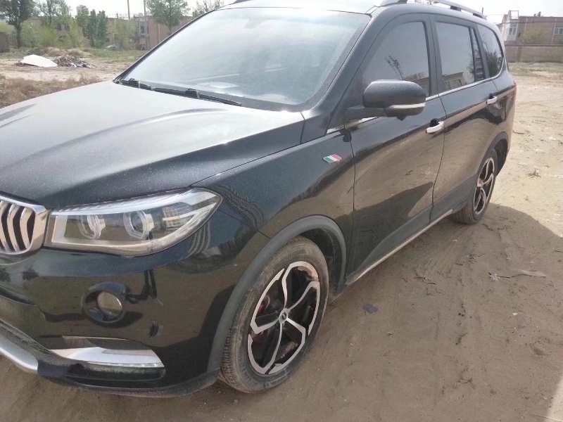 榆林19年SWM斯威汽車X71