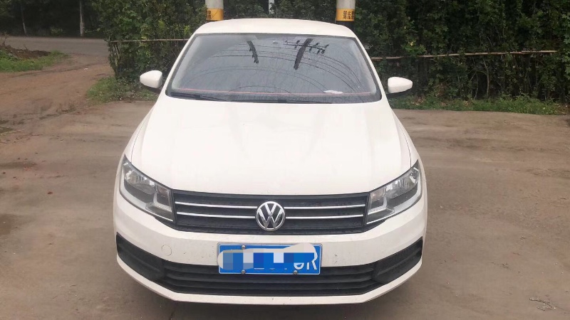 青岛20年大众桑塔纳6