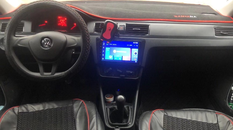 青岛20年大众桑塔纳2