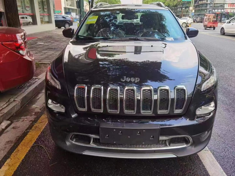 湘潭21年Jeep自由光1