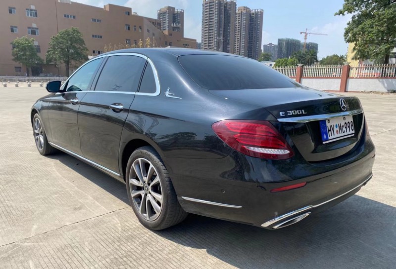 广州19年奔驰E4