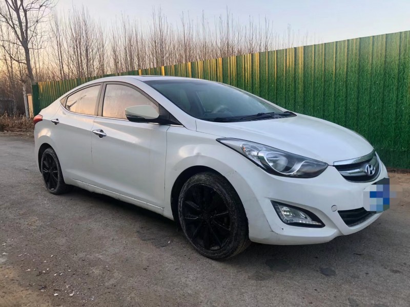 济宁14年现代朗动8