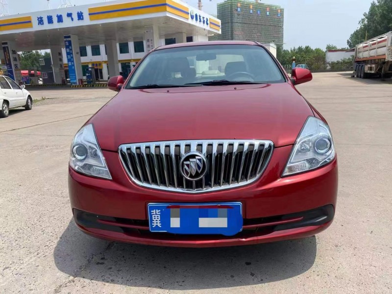 济宁16年别克君越1