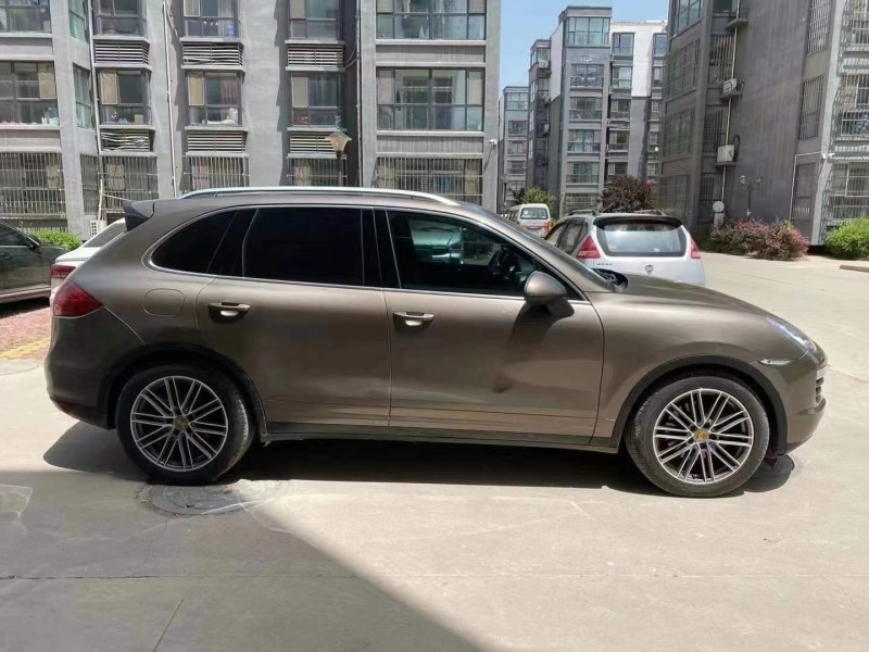 武汉12年保时捷卡宴3