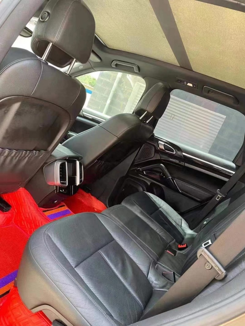 武汉12年保时捷卡宴5