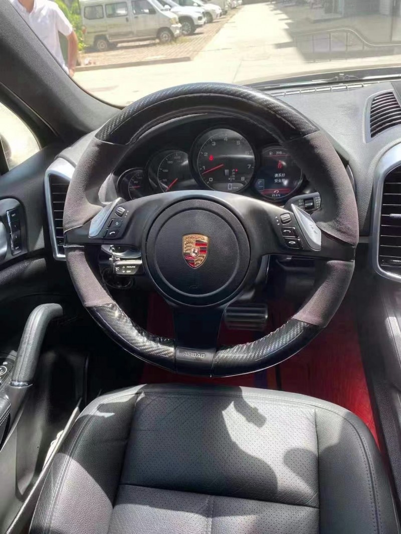 武汉12年保时捷卡宴7