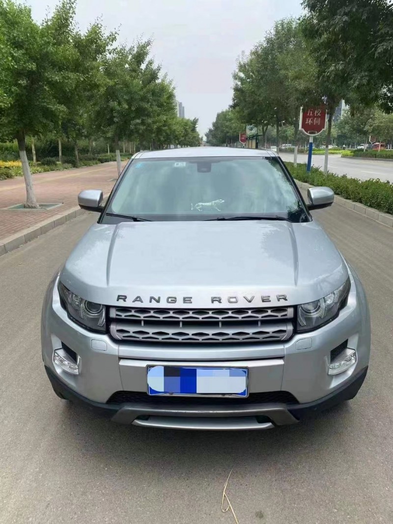枣庄13年路虎极光1