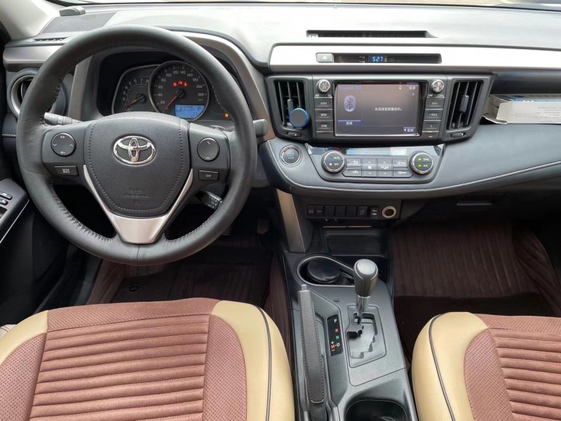广州19年丰田RAV48