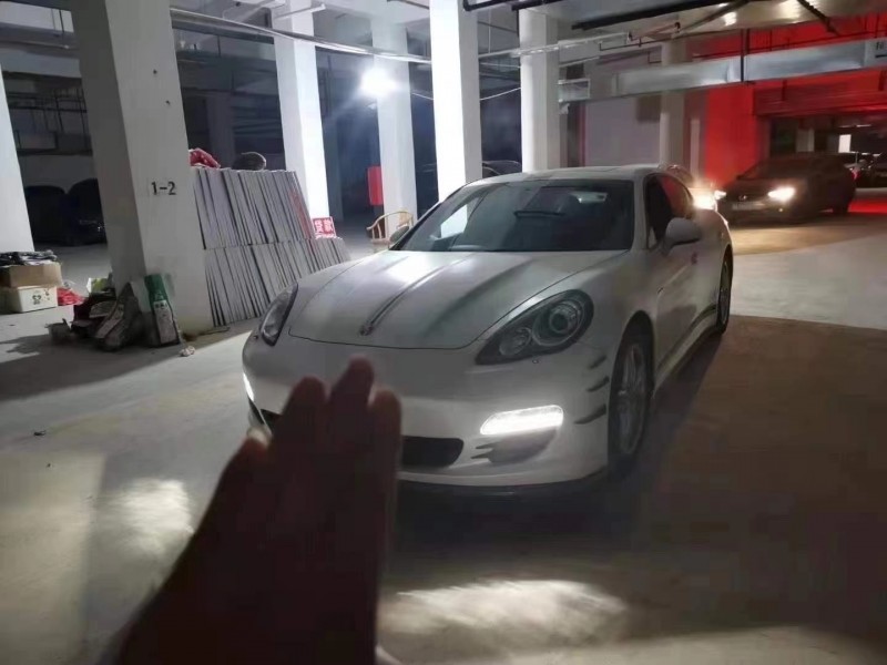 呼和浩特13年保時捷帕拉梅拉1