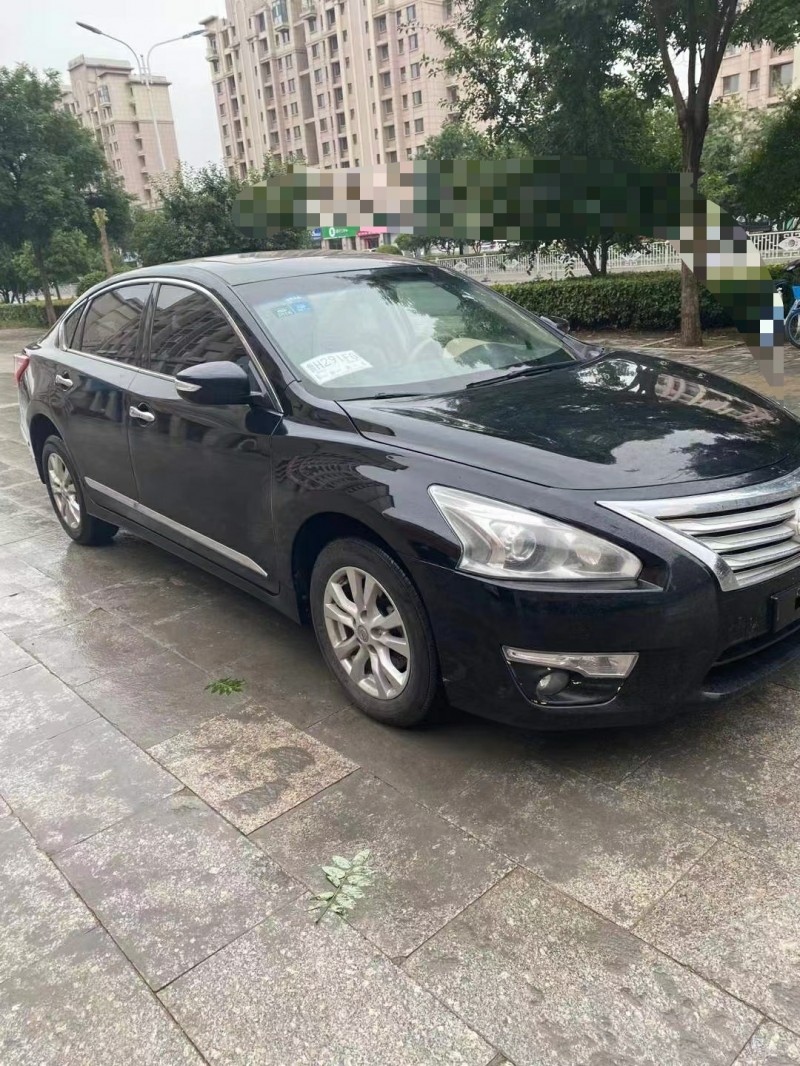 東營16年日產天籟3