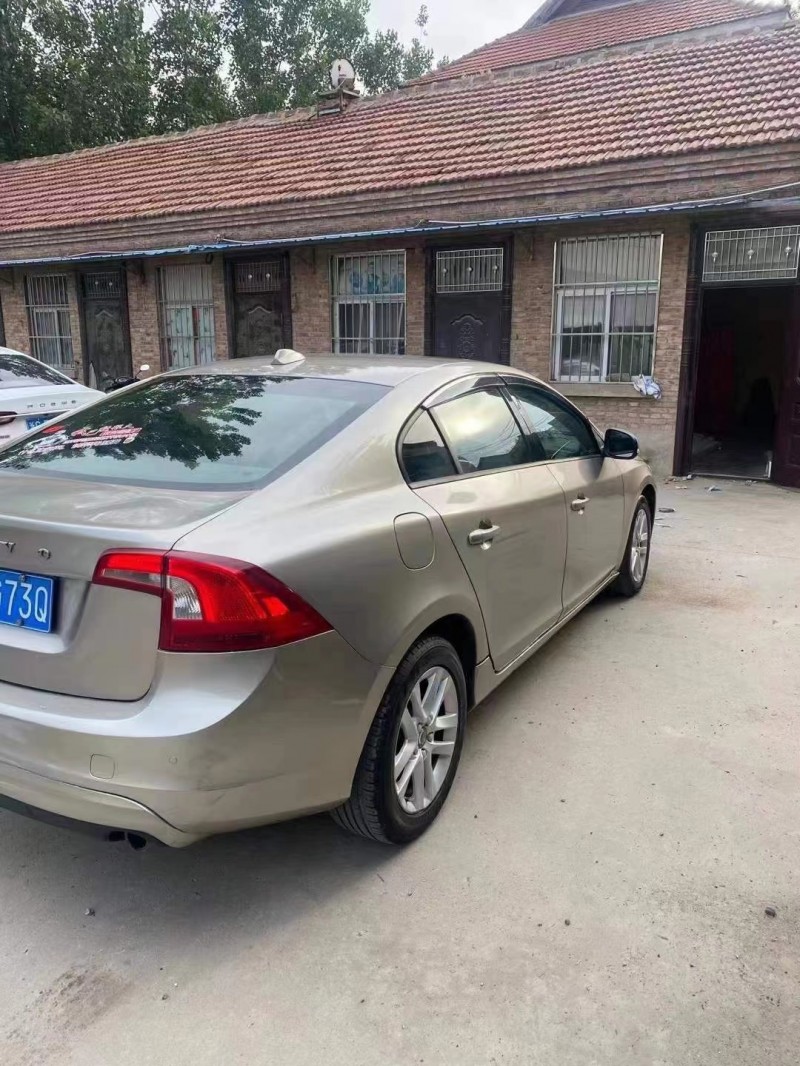 紹興15年沃爾沃S60L8