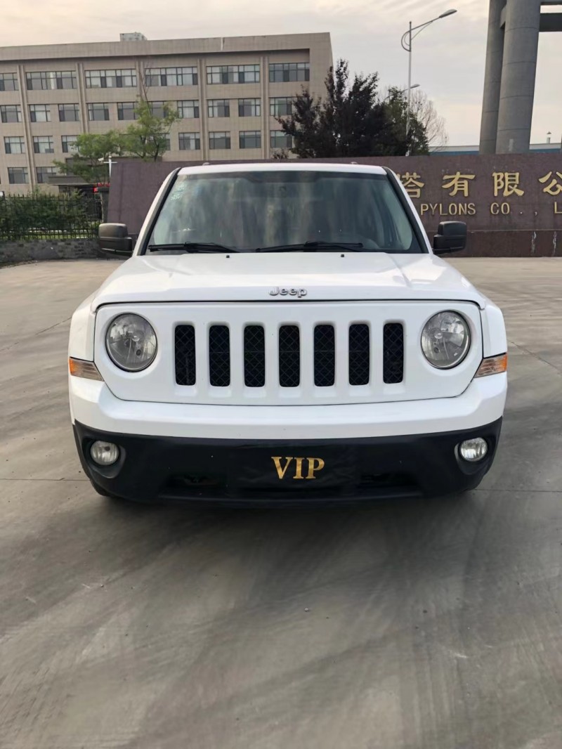 徐州12年Jeep自由客9