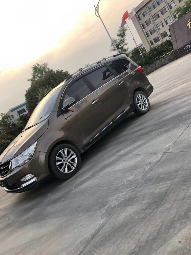 徐州16年寶駿7302