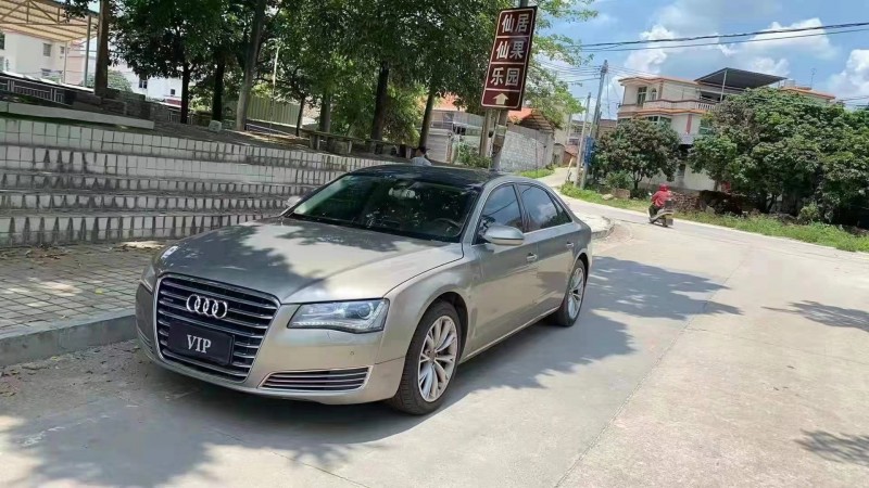 广州14年奥迪A8L3