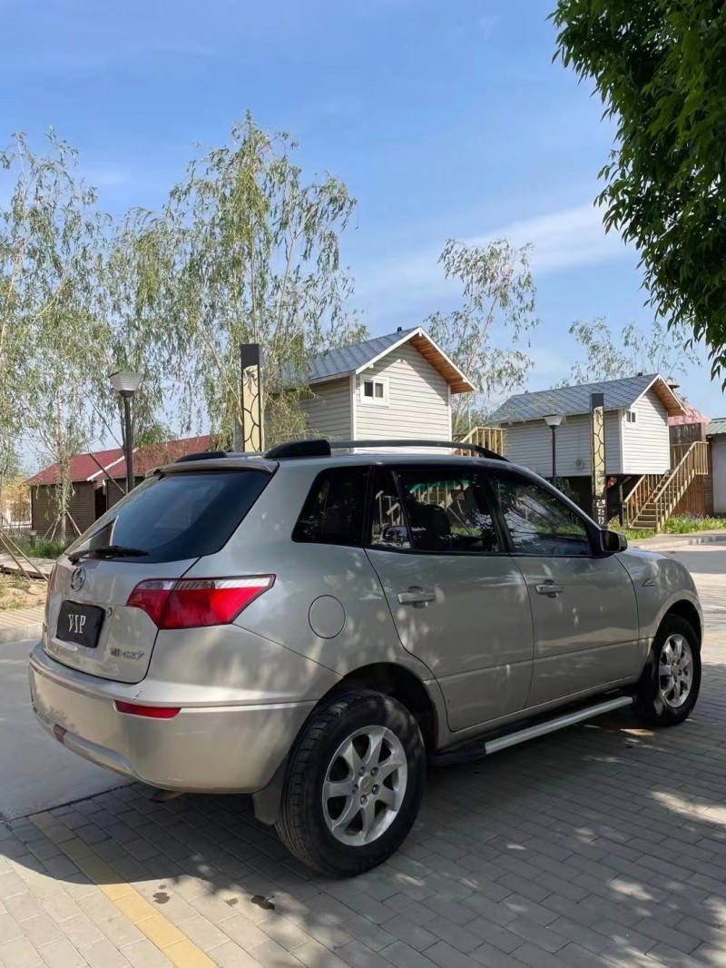 廊坊12年獵豹汽車CS73