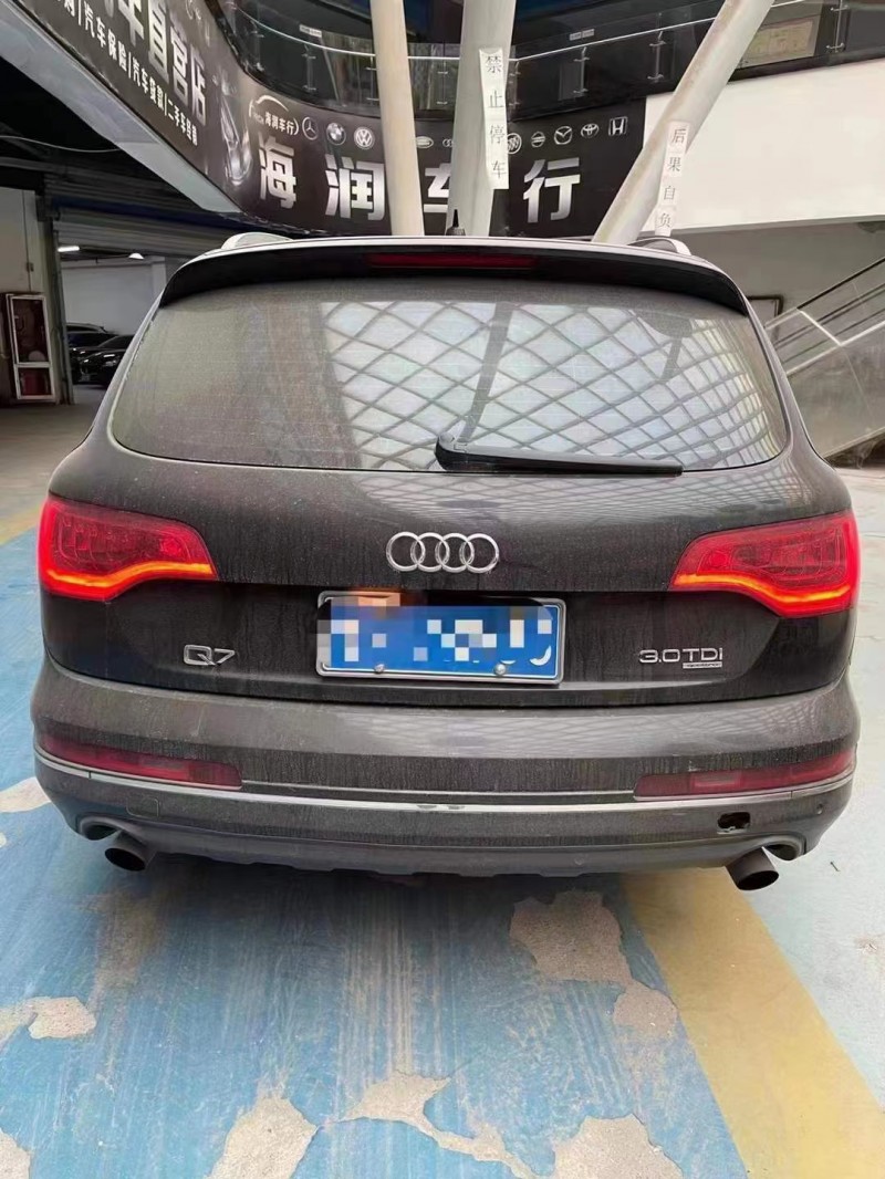 邯鄲12年奧迪Q78