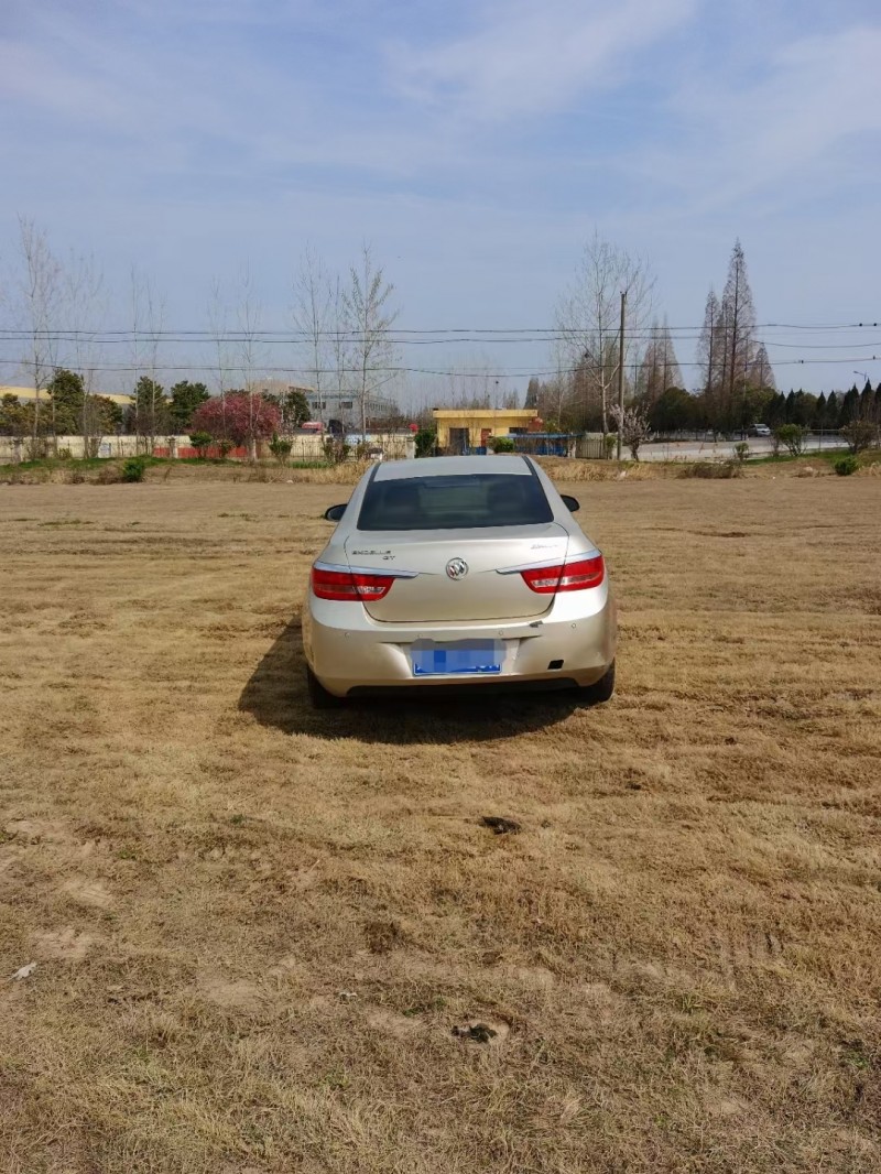 徐州15年别克英朗5