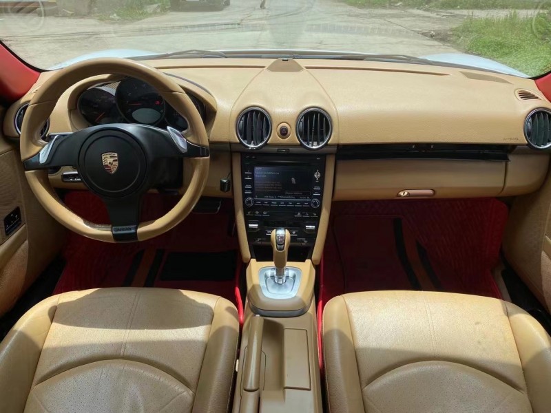 武汉12年保时捷卡曼5