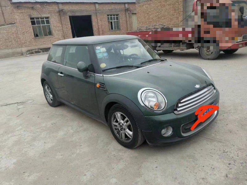 渭南14年寶馬MINI4