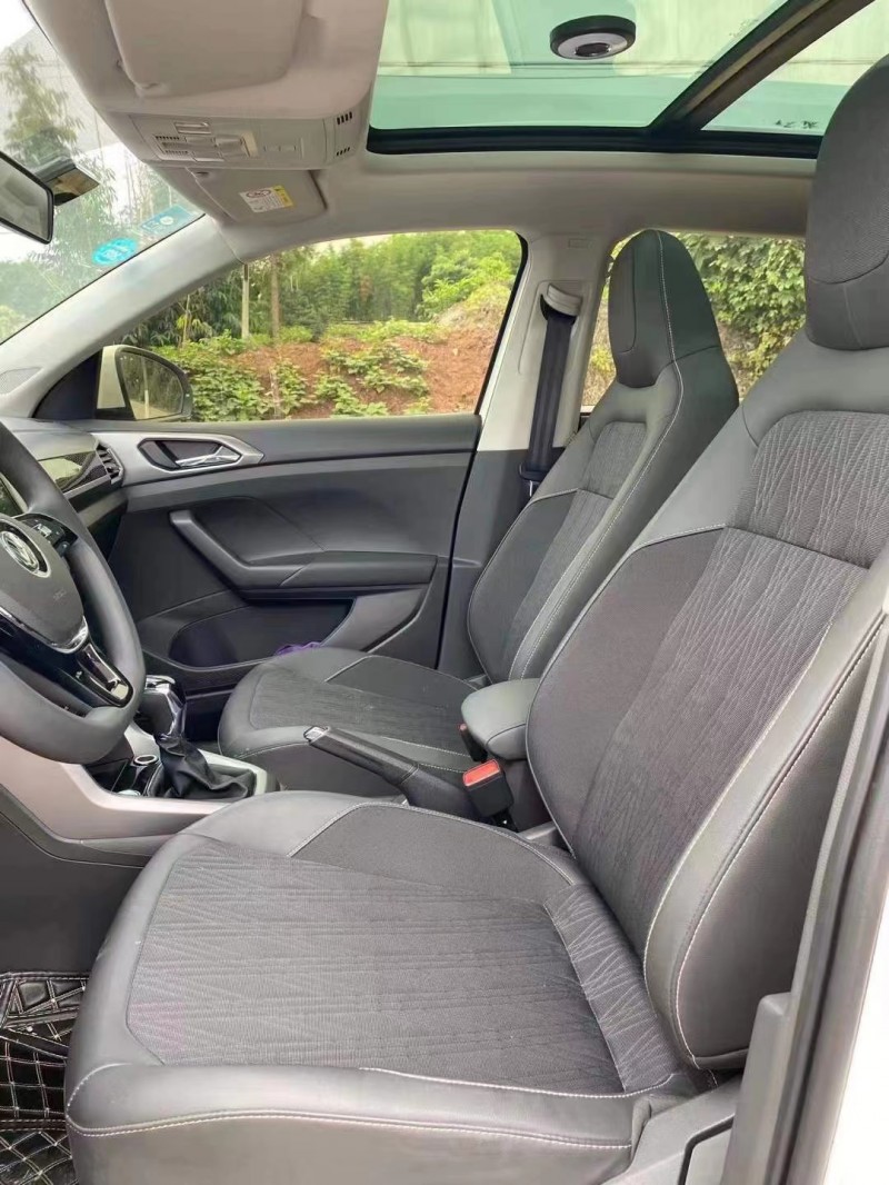 成都20年大众途铠6