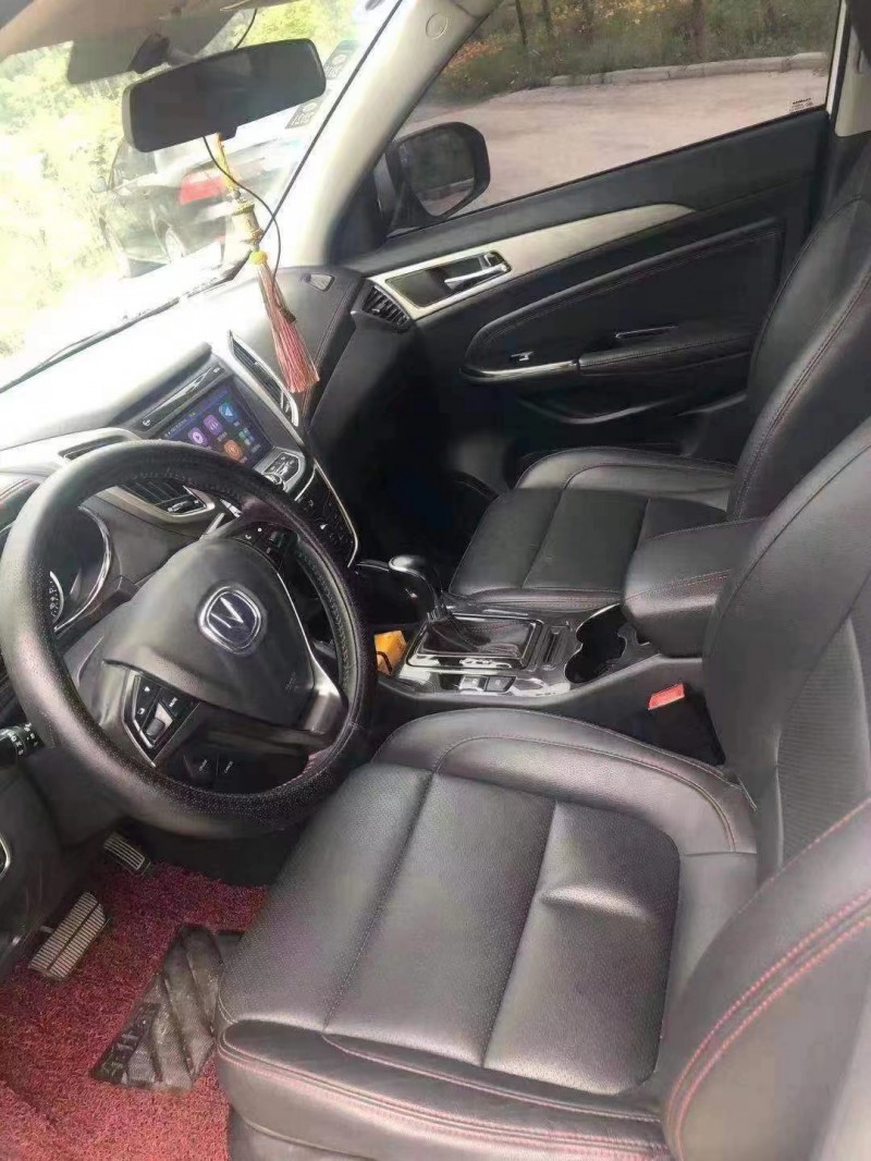 綿陽17年長安汽車CS755