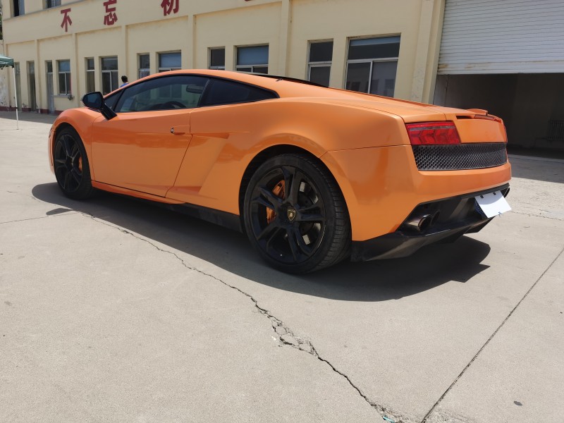 包頭14年蘭博基尼Gallardo5