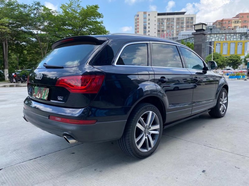 东莞12年奥迪Q75