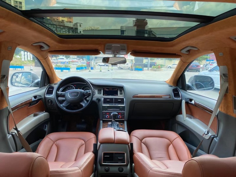 东莞12年奥迪Q76